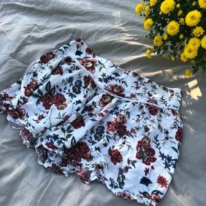 American Eagle Red Floral Soft Shorts